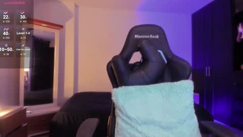 Snapshot of thays_mawakye01 chatting on 01-18-25, 12:13 Paola online show from 01-18-25, 12:13