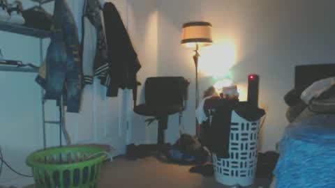 Snapshot of the1bbc chatting on 03-09-25, 04:22 The1BBC online show from 03-09-25, 04:22