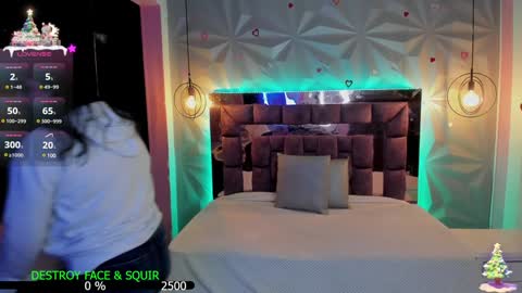 Snapshot of the_cat_girl_ chatting on 12-20-24, 06:35 i am Cat online show from 12-20-24, 06:35