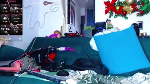 the dog lian online show from 12-22-25, 02:14