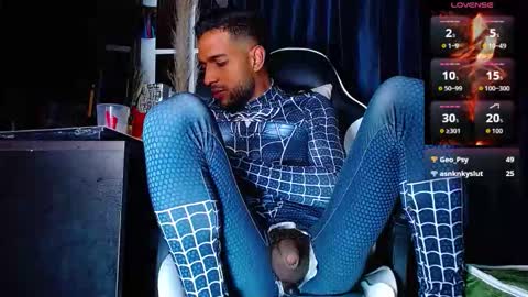 Snapshot of the_dog_lian chatting on 02-08-26, 02:09 the dog lian online show from 02-08-26, 02:09