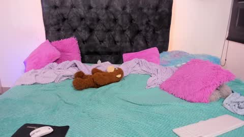 Emily - April online show from 01-24-25, 05:53