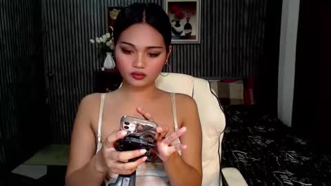 Snapshot of the_hottestlisa chatting on 03-16-26, 12:49 IG Lisa Avery Monroe online show from 03-16-26, 12:49