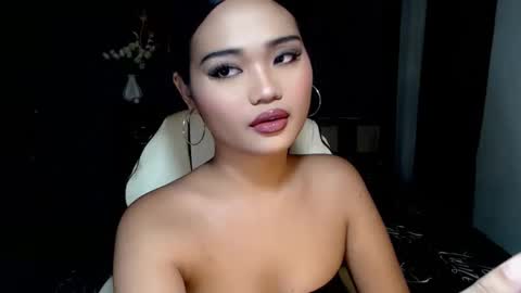 Snapshot of the_hottestlisa chatting on 03-20-26, 03:11 IG Lisa Avery Monroe online show from 03-20-26, 03:11