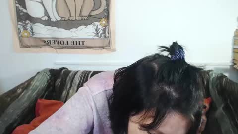 Snapshot of the_ice_woman chatting on 09-30-25, 02:16 the_ice_woman online show from 09-30-25, 02:16