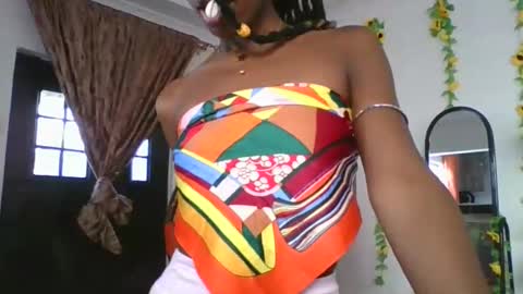 Snapshot of the_new_black chatting on 11-26-25, 12:06 the_new_black online show from 11-26-25, 12:06