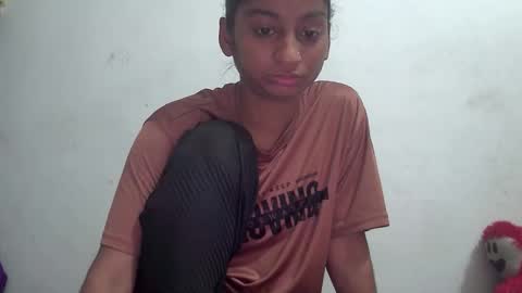 Snapshot of the_right_girl chatting on 02-11-26, 12:21 Suzan Sexy online show from 02-11-26, 12:21