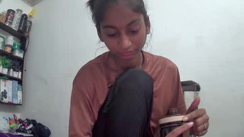 Snapshot of the_right_girl chatting on 02-16-26, 07:26 Suzan Sexy online show from 02-16-26, 07:26