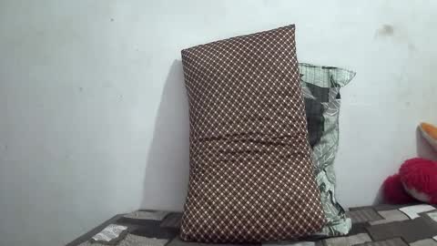 Snapshot of the_right_girl chatting on 02-24-26, 03:21 Suzan Sexy online show from 02-24-26, 03:21