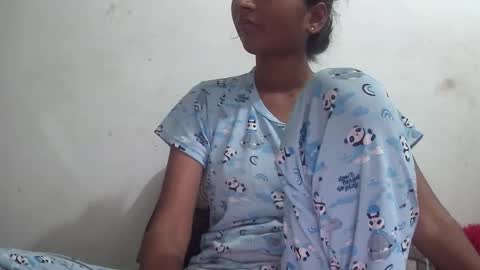 Snapshot of the_right_girl chatting on 02-26-26, 05:23 Suzan Sexy online show from 02-26-26, 05:23