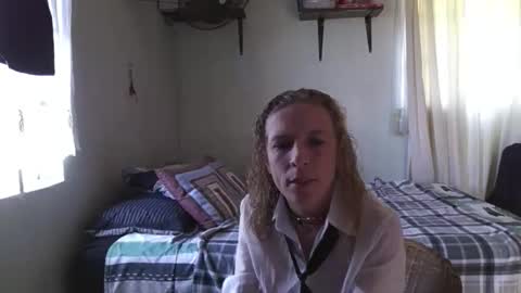 Snapshot of the_sinn_duo chatting on 10-22-25, 08:36 Sinn Fairy Levi Sinn online show from 10-22-25, 08:36