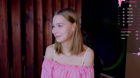 Snapshot of the_vickky chatting on 02-09-26, 06:34 Vicky online show from 02-09-26, 06:34