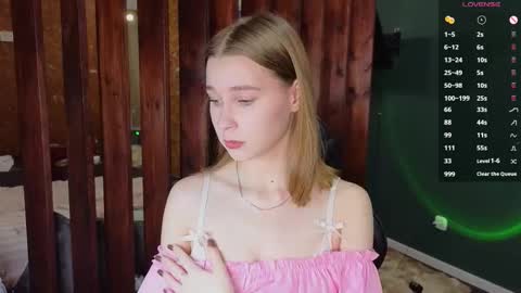 Snapshot of the_vickky chatting on 02-23-26, 06:38 Vicky online show from 02-23-26, 06:38