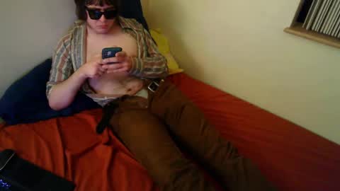 the_vintage_voyeur online show from 02-14-25, 07:38