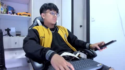 Danny online show from 10-07-25, 06:10