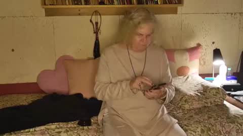 thea TheaDora online show from 09-10-25, 03:06
