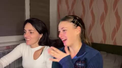 Snapshot of theanna510763 chatting on 10-14-25, 07:14 theanna510763 online show from 10-14-25, 07:14