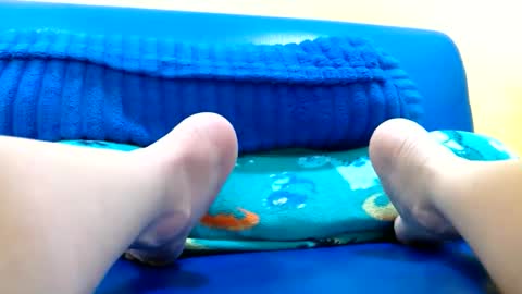    Karla    online show from 10-19-25, 06:14