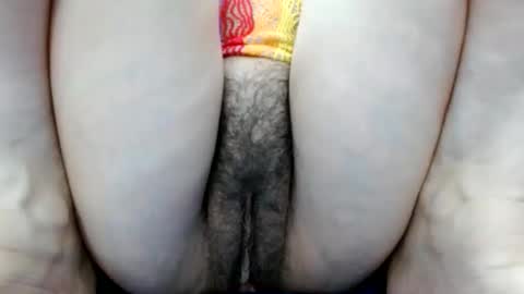 Snapshot of thebestpussyhairy chatting on 02-27-26, 08:25 Karla online show from 02-27-26, 08:25