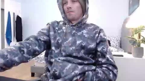 thebigbamboo26 online show from 03-07-25, 06:33