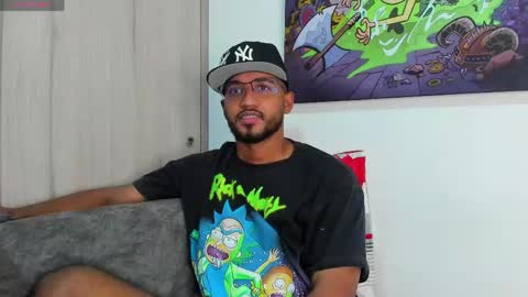 Snapshot of theblack_frank chatting on 04-15-26, 10:33 theblack_frank online show from 04-15-26, 10:33