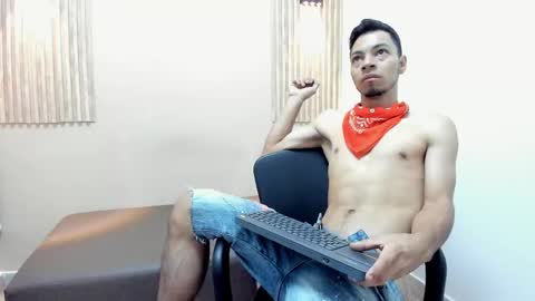 Snapshot of theboxs_30 chatting on 09-19-25, 12:50 MATEO online show from 09-19-25, 12:50