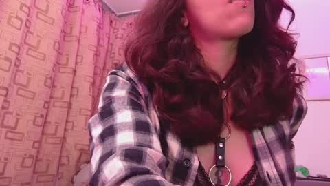 Snapshot of thecherry_paulette chatting on 01-30-25, 05:30 Paulette online show from 01-30-25, 05:30