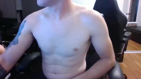 Snapshot of thecock431 chatting on 11-03-25, 02:18 thecock431 online show from 11-03-25, 02:18