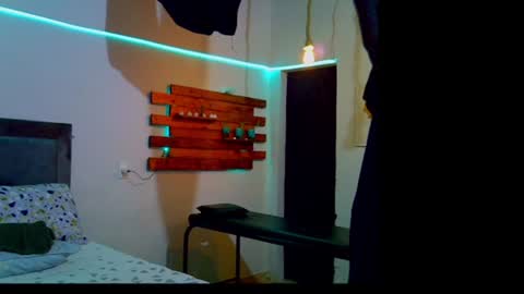 Snapshot of thecouplehavingall chatting on 03-03-25, 12:37 thecouplehavingall online show from 03-03-25, 12:37