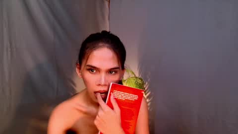 Lana But you can spell it backwards online show from 12-05-24, 04:20