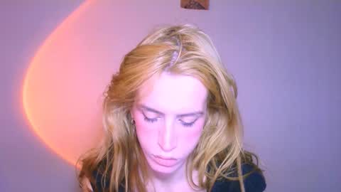 Yolanda online show from 02-15-26, 06:04