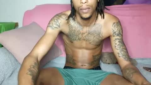 Snapshot of thee304slayer chatting on 11-14-25, 01:48 thee304slayer online show from 11-14-25, 01:48