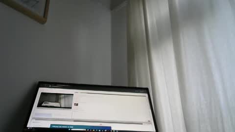 Snapshot of theericshow chatting on 09-17-25, 06:09 theericshow online show from 09-17-25, 06:09