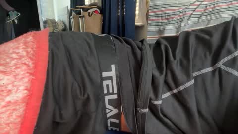 Snapshot of theeshooterr chatting on 11-28-25, 03:47 theeshooterr online show from 11-28-25, 03:47