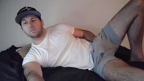 Snapshot of theetwohander chatting on 11-01-25, 02:35 Theetwohander online show from 11-01-25, 02:35