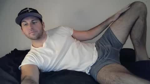 Snapshot of theetwohander chatting on 11-14-25, 04:00 Theetwohander online show from 11-14-25, 04:00