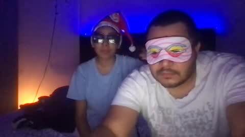 Snapshot of thef123 chatting on 12-22-25, 05:26 thef123 online show from 12-22-25, 05:26