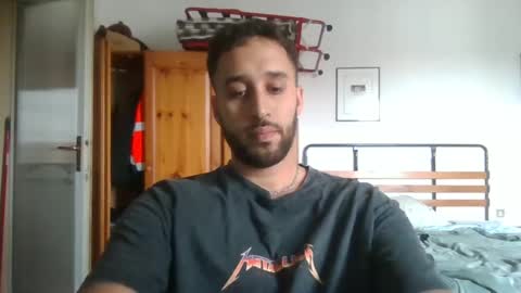 Snapshot of thegeiser chatting on 09-26-25, 01:48 thegeiser online show from 09-26-25, 01:48