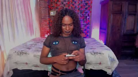 Goldie online show from 12-17-25, 05:41