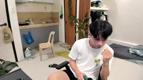 Snapshot of thegreenmagus chatting on 12-03-24, 02:49 Green online show from 12-03-24, 02:49