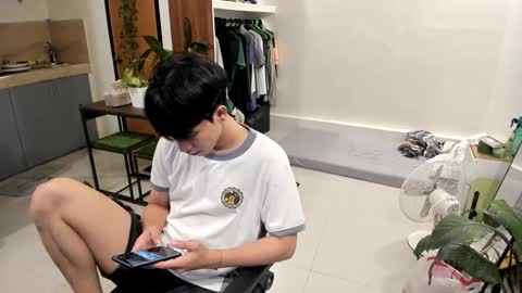 Snapshot of thegreenmagus chatting on 12-23-24, 08:03 Green online show from 12-23-24, 08:03