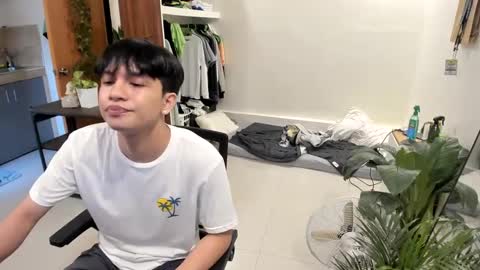 Snapshot of thegreenmagus chatting on 12-31-24, 06:16 Green online show from 12-31-24, 06:16