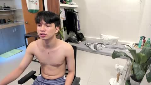 Snapshot of thegreenmagus chatting on 01-24-25, 05:10 Green online show from 01-24-25, 05:10