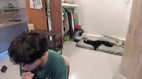 Snapshot of thegreenmagus chatting on 10-25-25, 02:30 Green online show from 10-25-25, 02:30