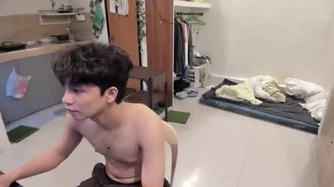 Snapshot of thegreenmagus chatting on 11-11-25, 08:14 Green online show from 11-11-25, 08:14