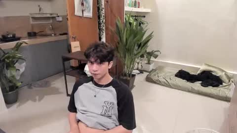 Snapshot of thegreenmagus chatting on 11-18-25, 06:01 Green online show from 11-18-25, 06:01