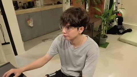 Green online show from 12-05-25, 03:09