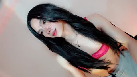 laisa online show from 12-22-24, 08:03