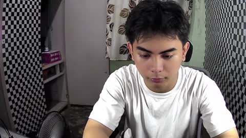 Snapshot of thehugecomeback chatting on 12-07-24, 09:17 Xerxis online show from 12-07-24, 09:17