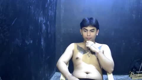 Snapshot of thehugecomeback chatting on 02-10-25, 02:30 Xerxis online show from 02-10-25, 02:30